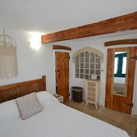 Ferienhaus Shirleys Kalithies